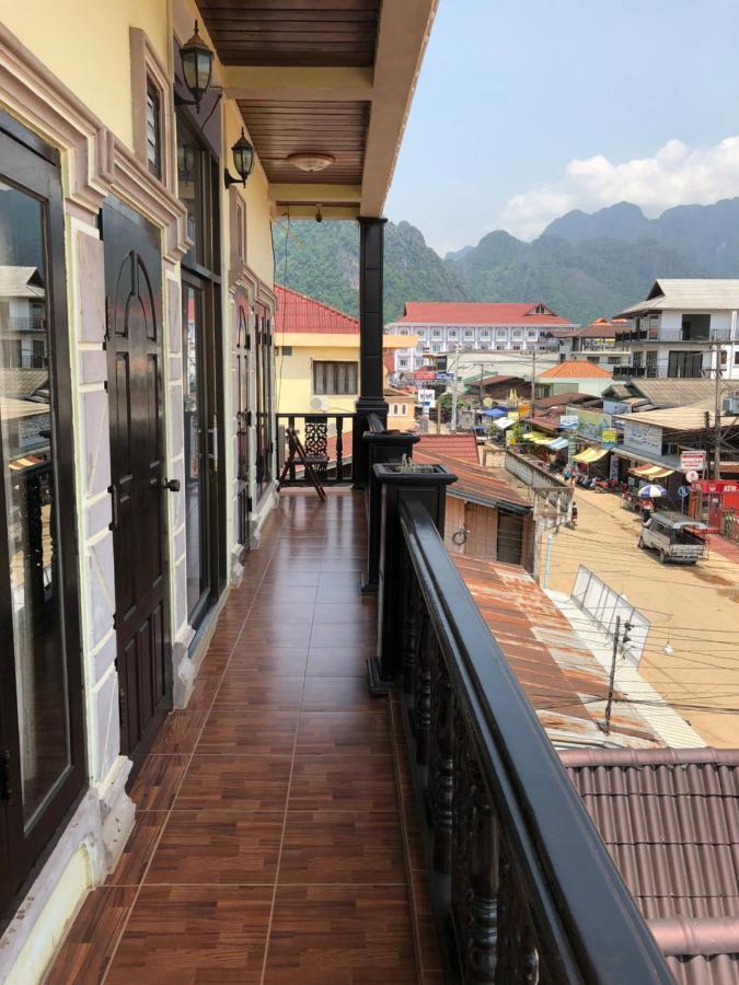 Soutjai Guesthouse&Restaurant Vang Vieng Extérieur photo